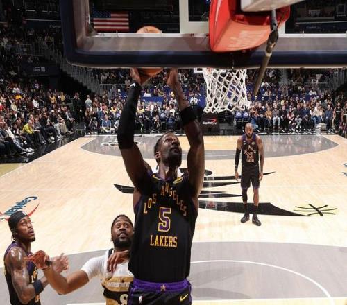 红魔激情燃,主场旗帜挥,歌声齐鸣共,开云体育,开云体育官网,开云体育app,开云体育平台,KAIYUN,SPORTS,kaiyun登录入口